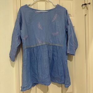 Vintage Mid-Sleeve Blue Tunic with Feather Embroidery